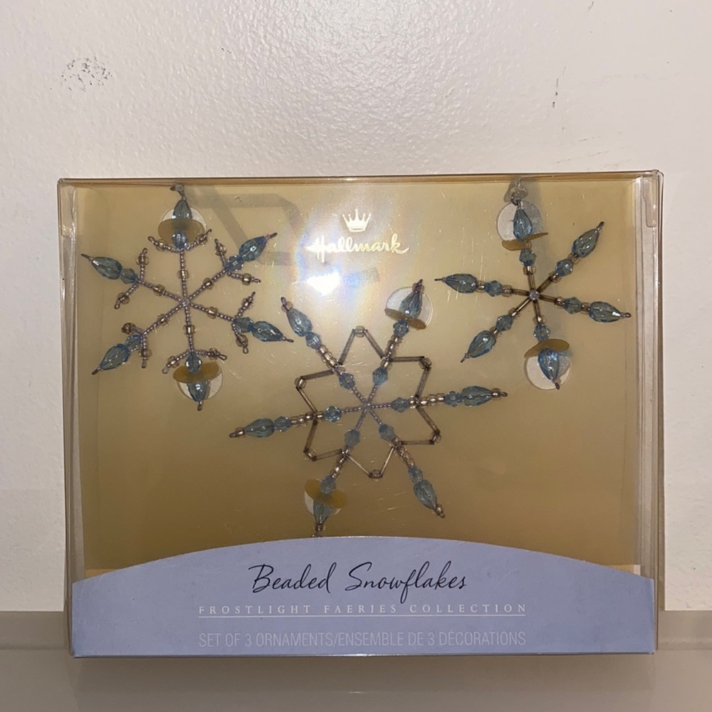 Hallmark Beaded Snowflake Ornament Set